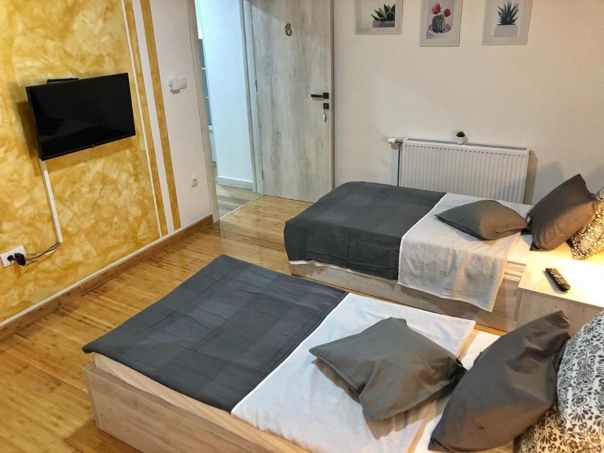 TEPIĆ Garni Hotel Restoran Temerin Esterno foto