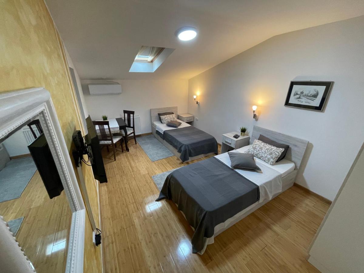 TEPIĆ Garni Hotel Restoran Temerin Esterno foto