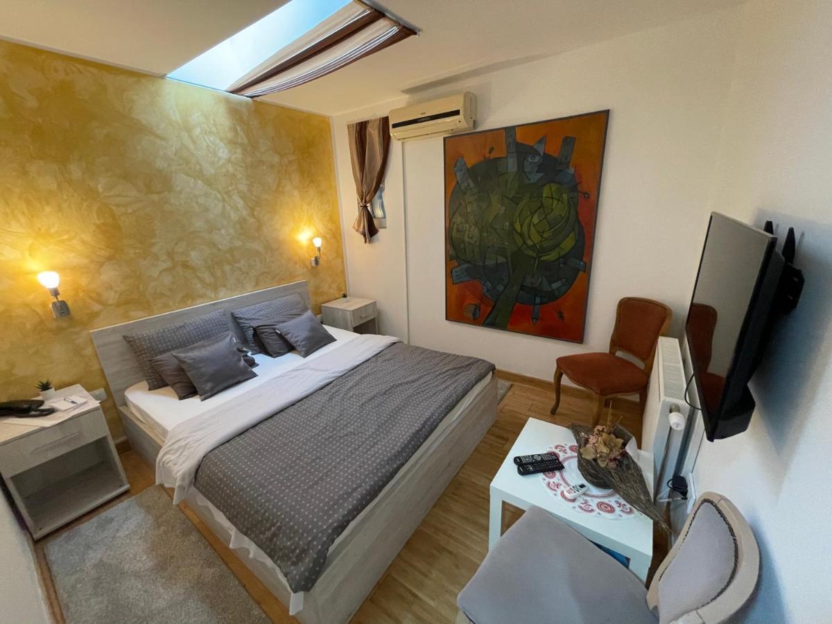TEPIĆ Garni Hotel Restoran Temerin Esterno foto