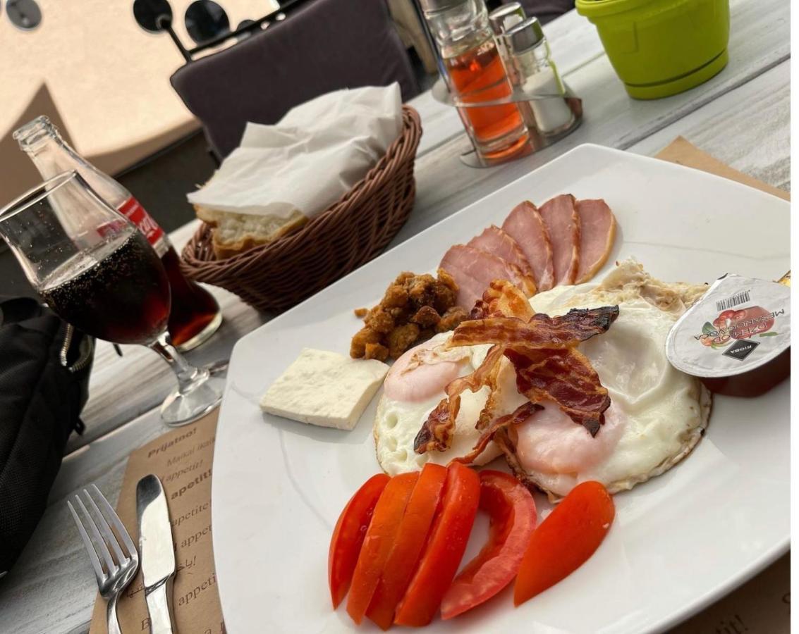 TEPIĆ Garni Hotel Restoran Temerin Esterno foto