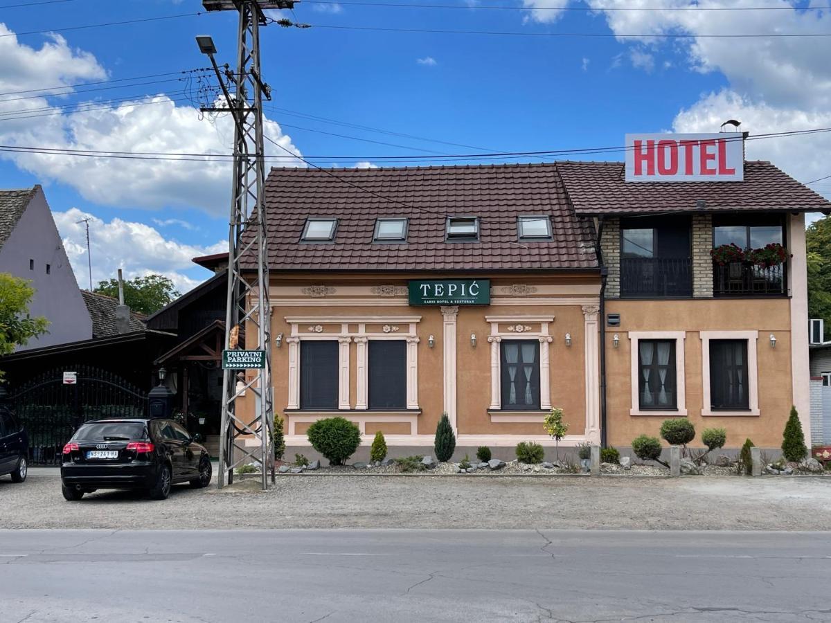 TEPIĆ Garni Hotel Restoran Temerin Esterno foto