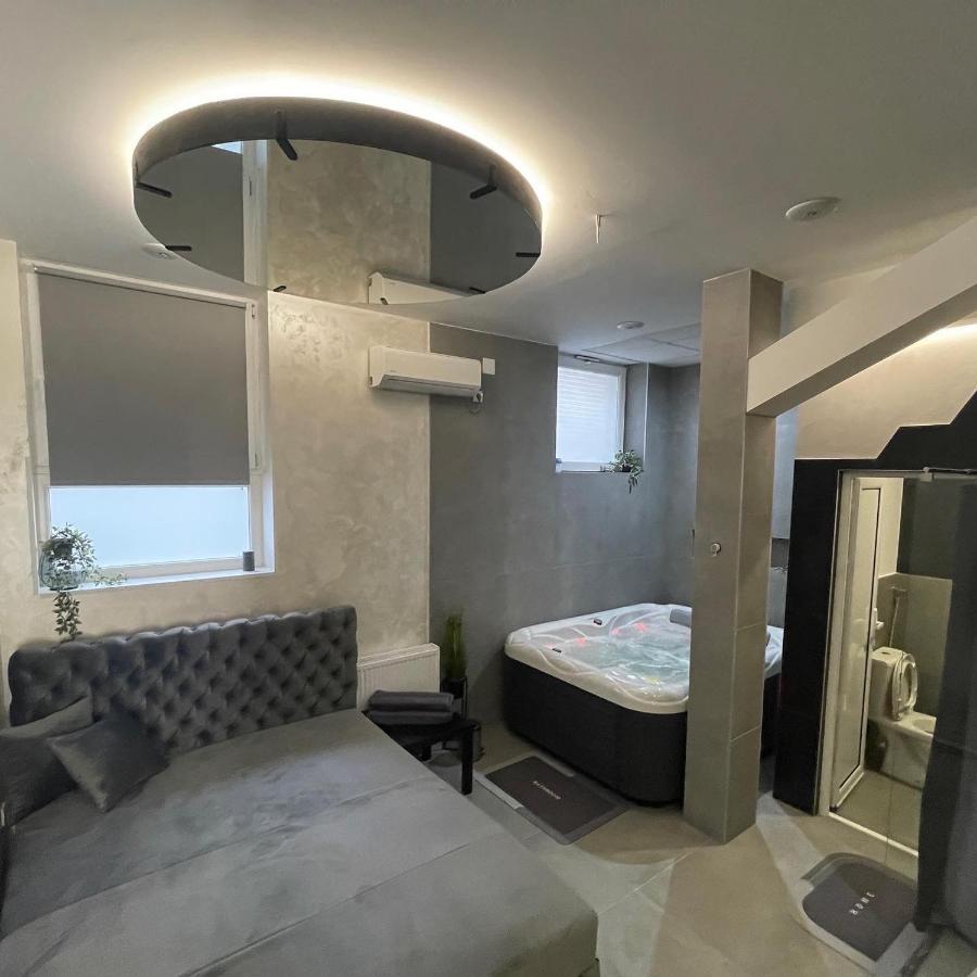 TEPIĆ Garni Hotel Restoran Temerin Esterno foto