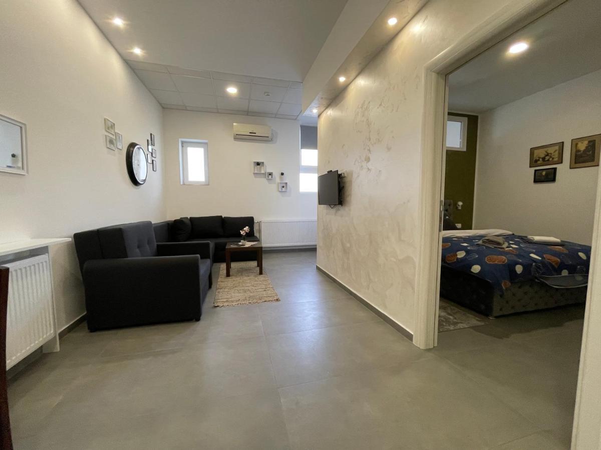 TEPIĆ Garni Hotel Restoran Temerin Esterno foto