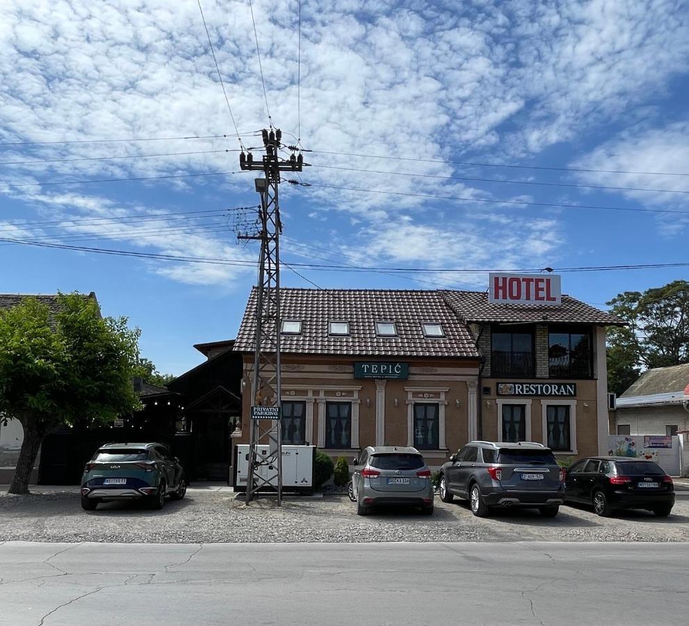 TEPIĆ Garni Hotel Restoran Temerin Esterno foto